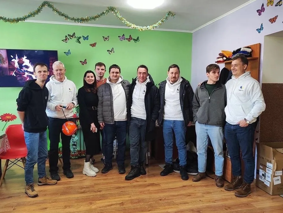 Благодійний фонд “Рідні” спільно з партнерами “The Ambassador Platform” підтримав пів сотні дітей, які постраждали від війни