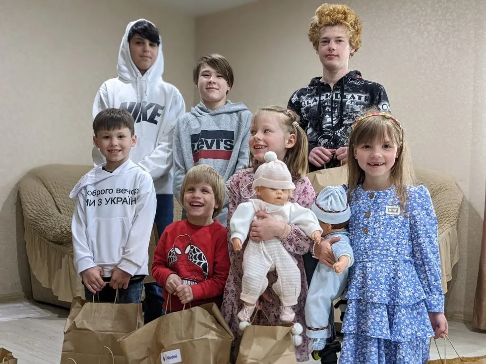 Допомога дітям