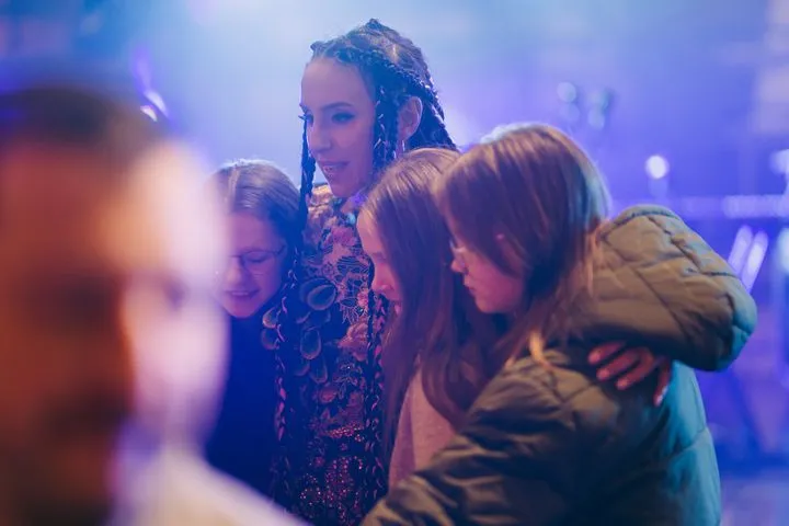 Співачка Джамала зустрілася з дітьми, якими опікується благодійний фонд «Рідні»