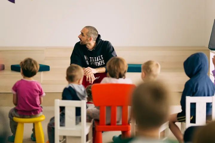 Вова зі Львова завітав до дітей