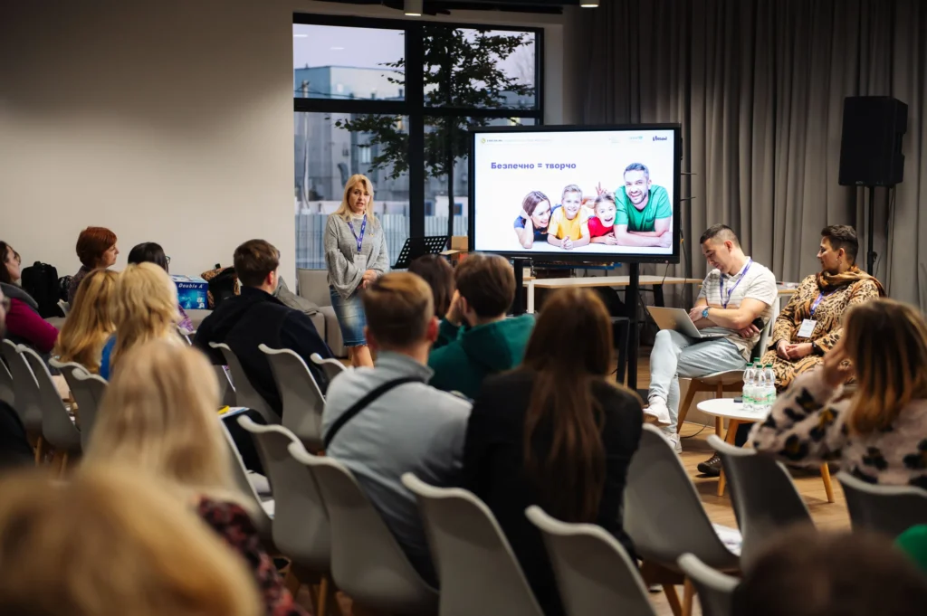 Спільно з Школою повного дня MriyDiy організували зустріч «Родина для кожної дитини» у Львові!