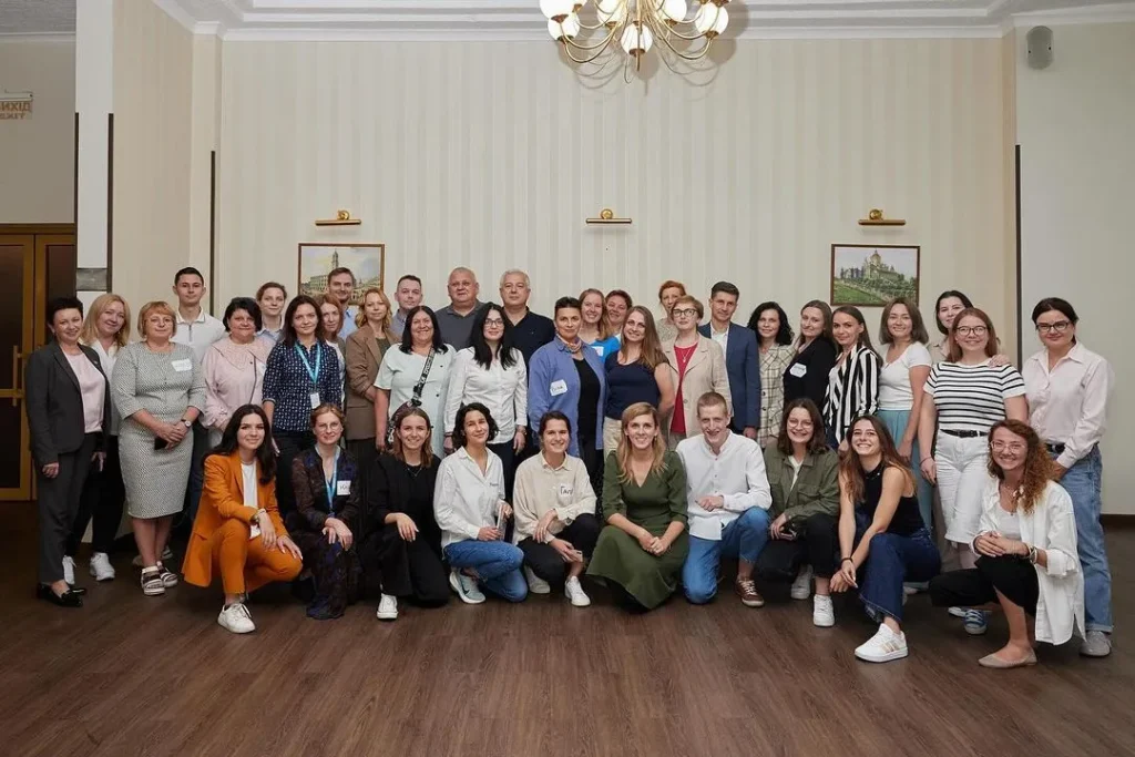 Взяли участь в публічній консультації у сфері турботи та догляду дітей!