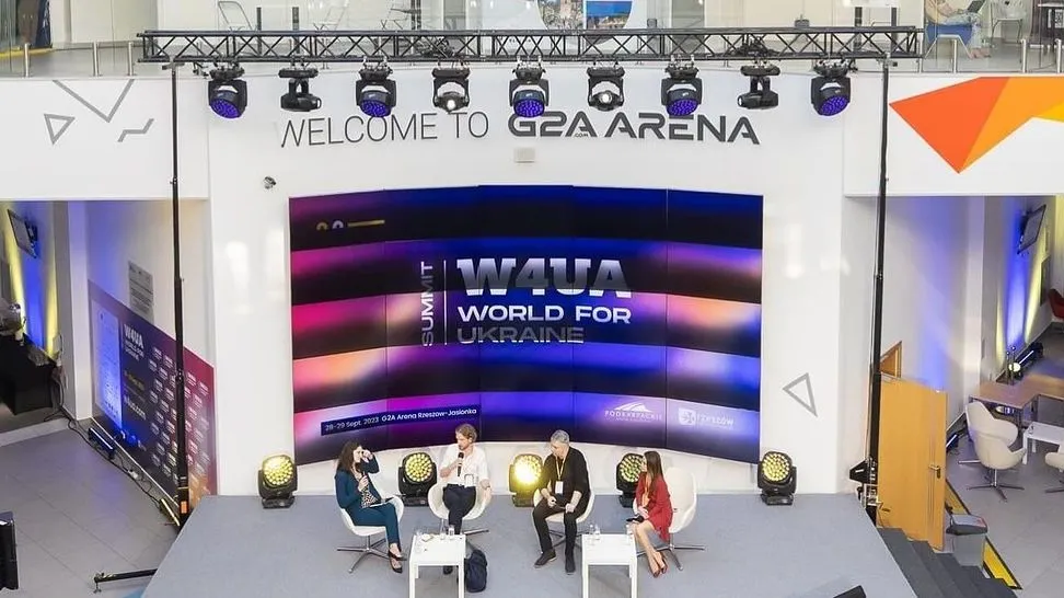 Рідні на саміті (W4UA) у Жешуві!