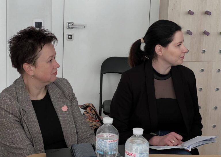 Expert Meeting on Supporting Youth with Risky Behavior Held at Ridni Center Зустріч_Центр Рідні2